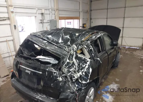 2016 Jeep Compass Sport z USA, uszkodzony, nr VIN 1C4NJDBB6GD686749